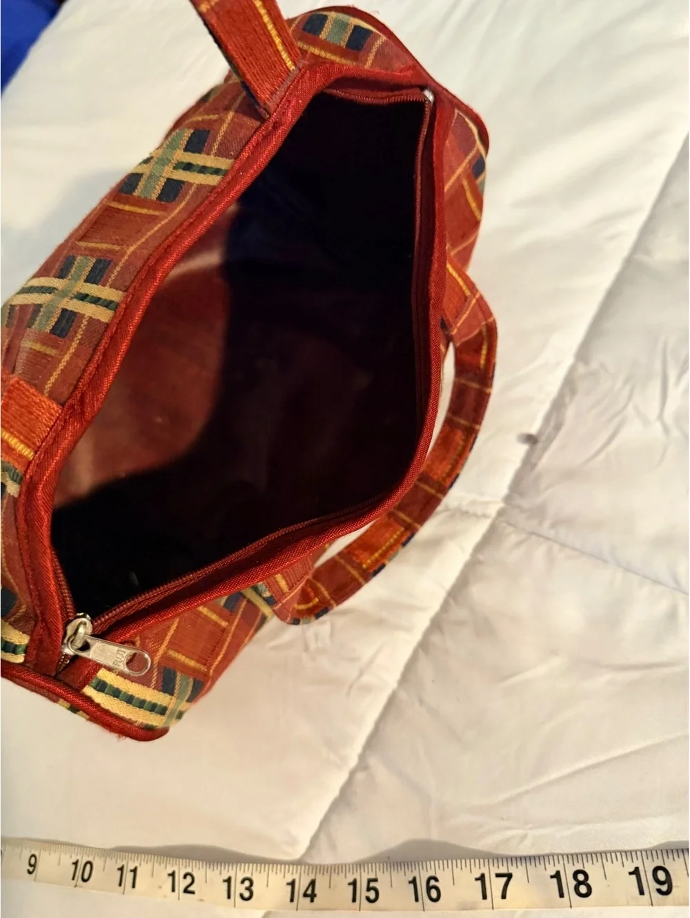 Vintage Multicolor Plaid Fabric Handbag with Matching RoundP
